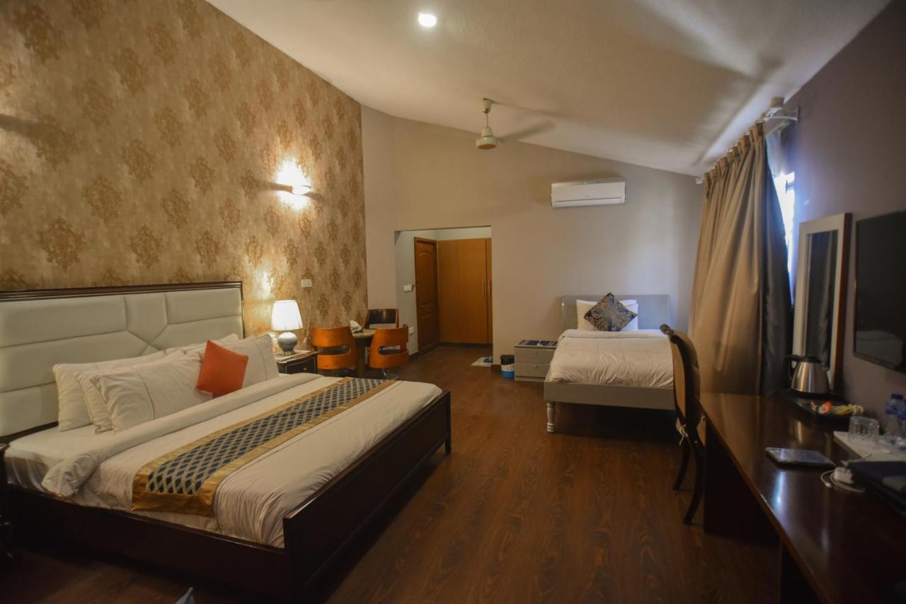 Swisstel Cottage Karachi Bagian luar foto